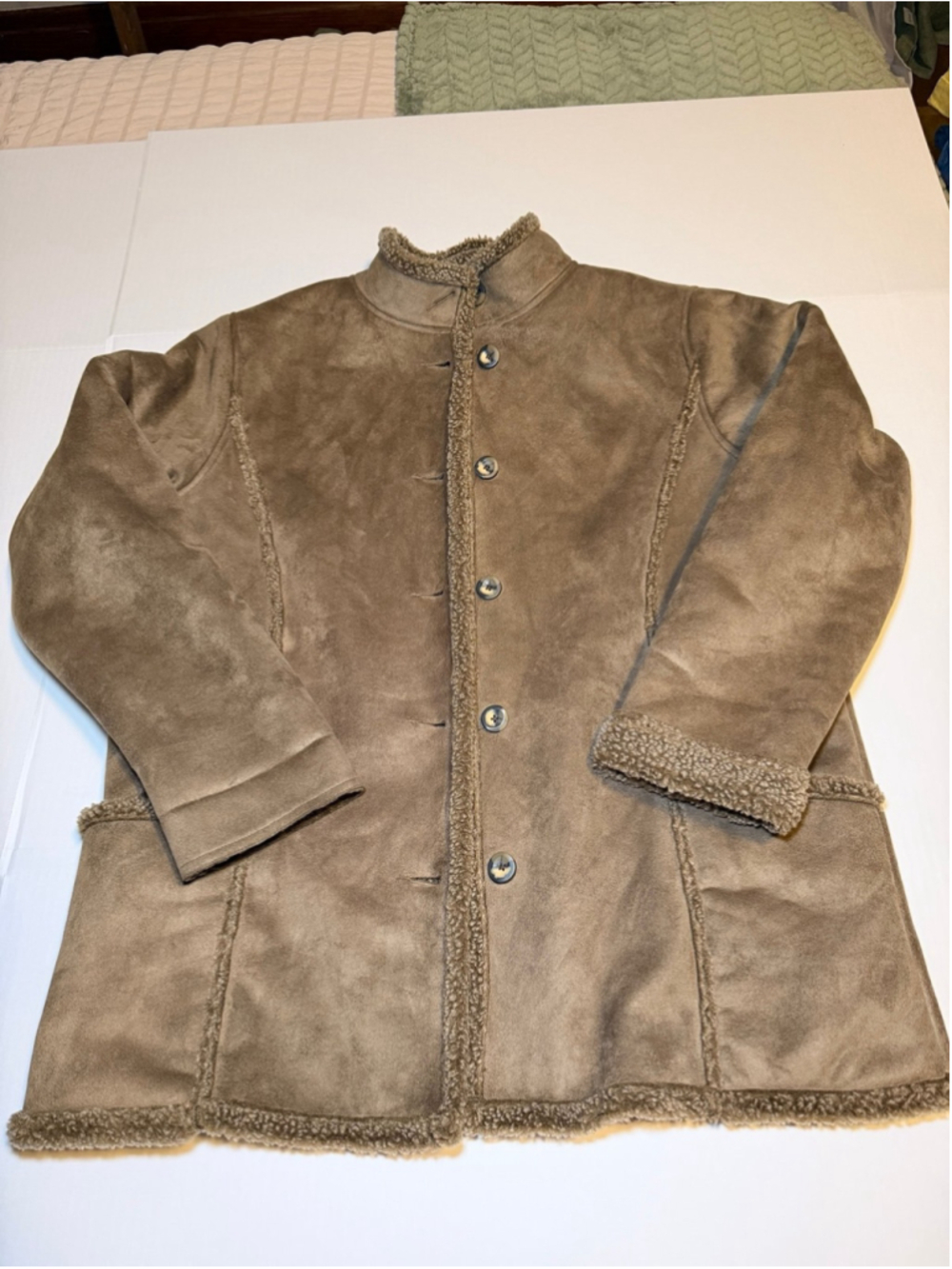 L.L. Bean brown Faux suede women’s Sherpa lined coat sz xL
